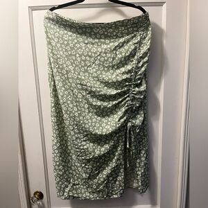 SHEIN 1XL skirt flowers green